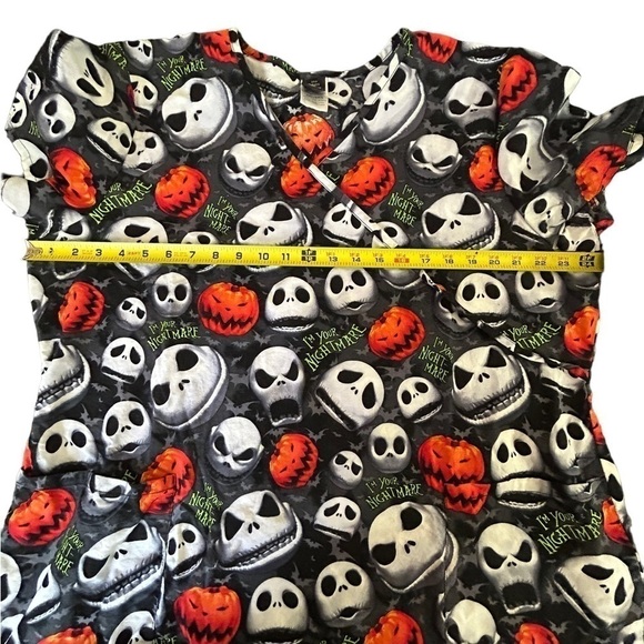 Disney The Nightmare Before Christmas Scrubs • Used • Size: 2X - Picture 3 of 5